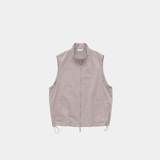 Gilet à col montant en couleur greige de Still By Hand, parfait pour un look décontracté SS25.