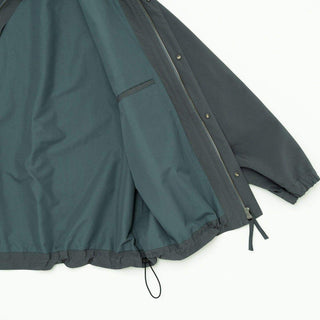 Intérieur de la Stand Collar Field Jacket - Camel de Still By Hand, montrant la doublure et les détails bien pensés.