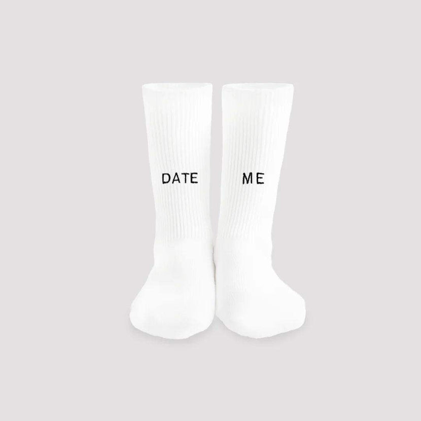 Date me - White